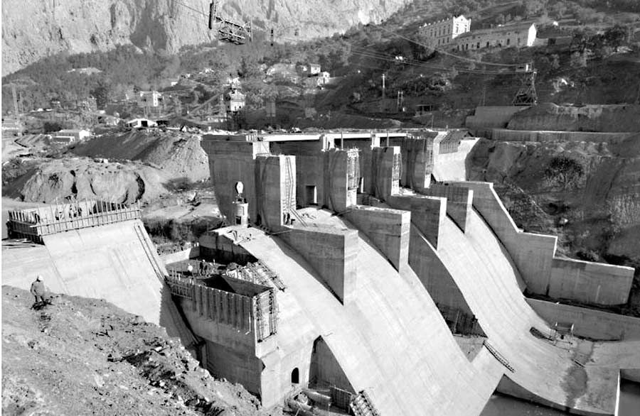 Construcción embalse de La Encantada