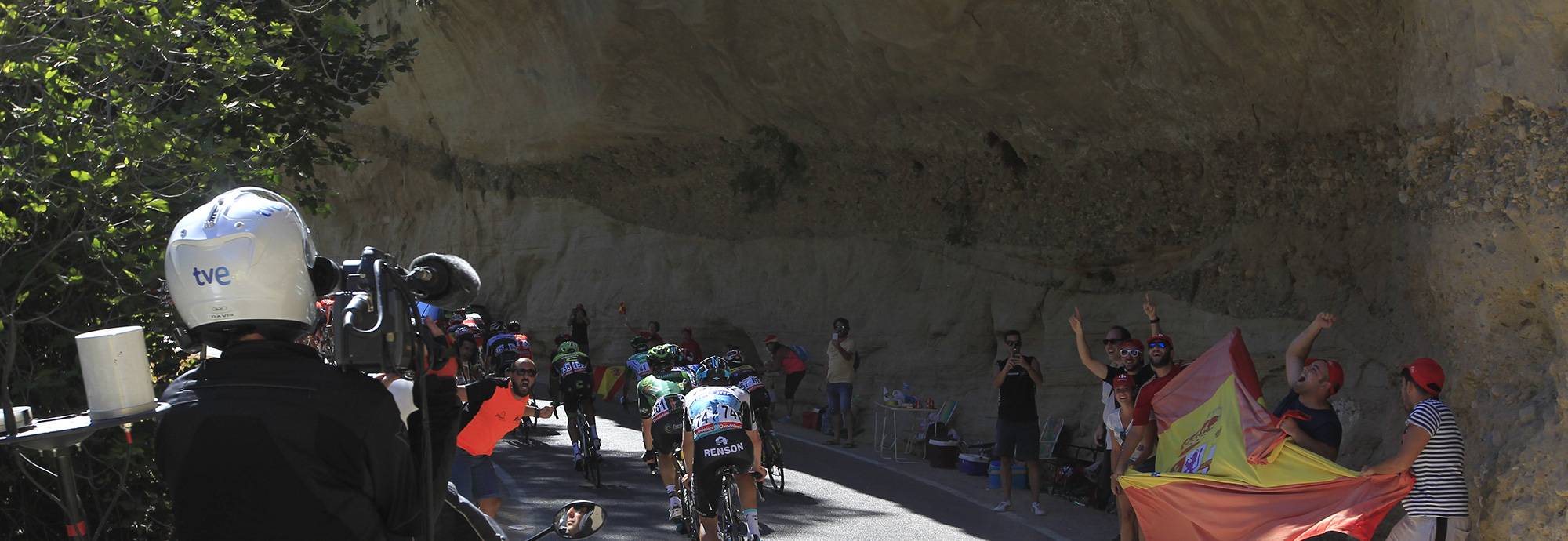 Vuelta ciclista a España por El Caminito del Rey